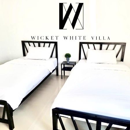 Wicket White Villa Photharam 外观 照片